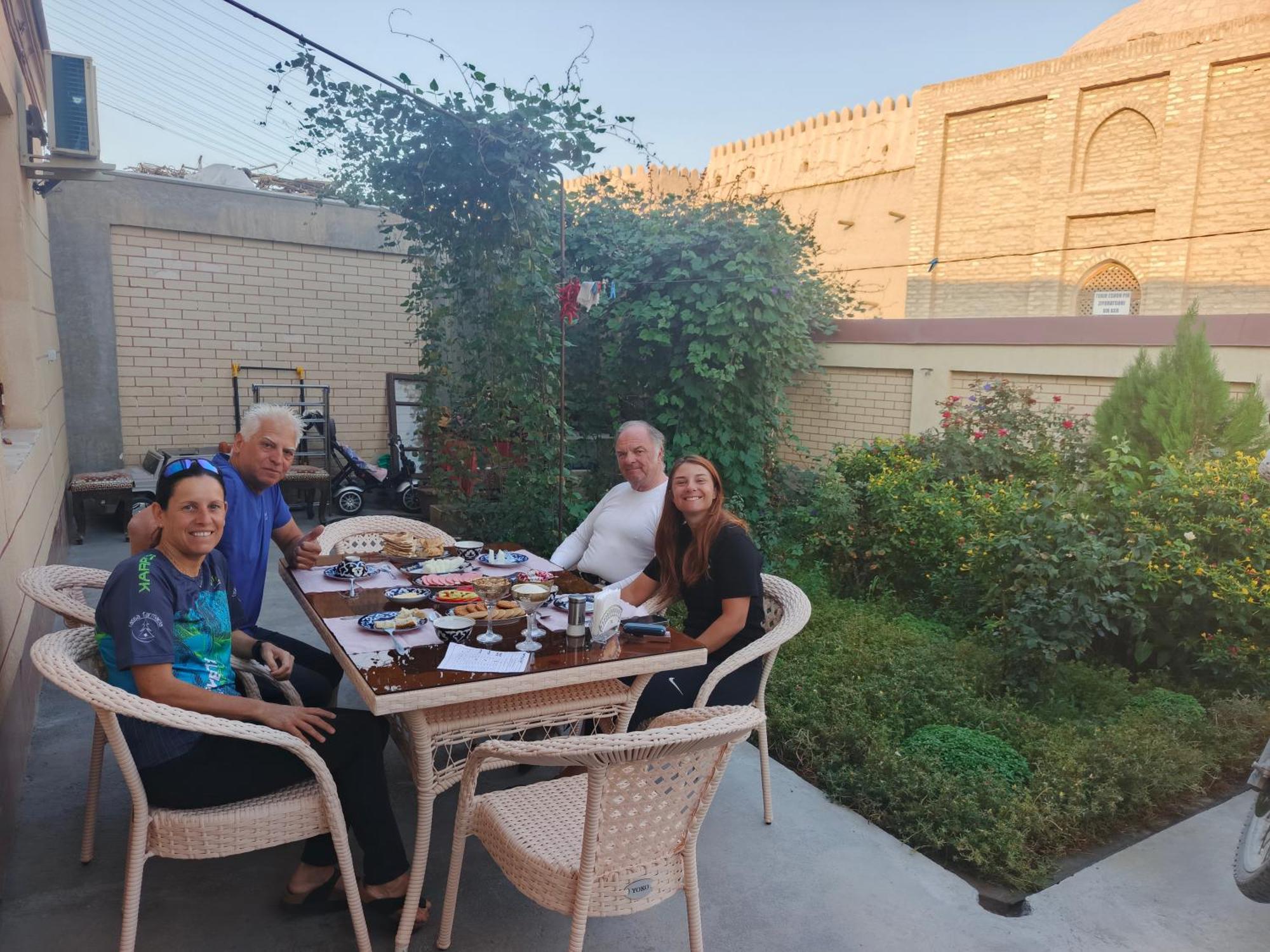 Shodlik Guest House Khiva Exterior foto